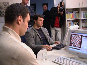 ������-����