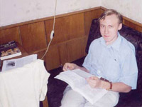 Ruslan, reading 'internet diary'