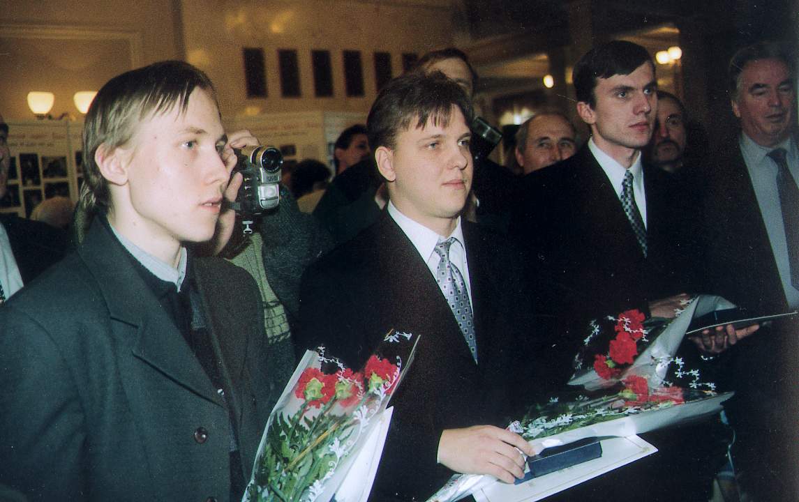 World Champions: Ruslan PONOMARIOV, Vladimir BAKLAN and Vadim MALAKHATKO