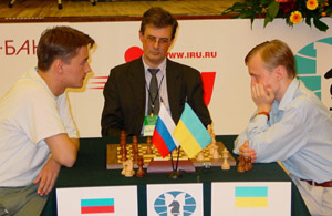 Ponomariov-Morozevich, Russia vs The World 2002 (Thanks to Dagobert Kohlmeyer)
